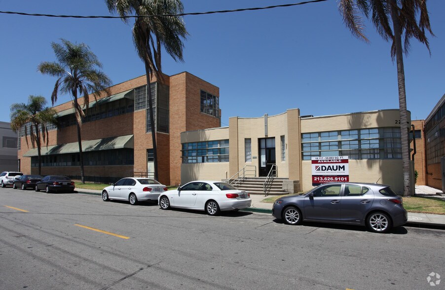 More Photos Of 2331 E 49th St, Vernon Warehouse For Lease