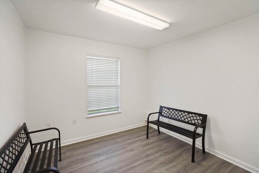 More Photos Of 1425 E Tunnel Blvd, Houma Office For Sale