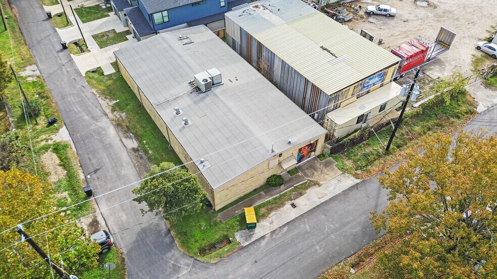 More Photos Of 115 Engel St, Houston Flex For Sale