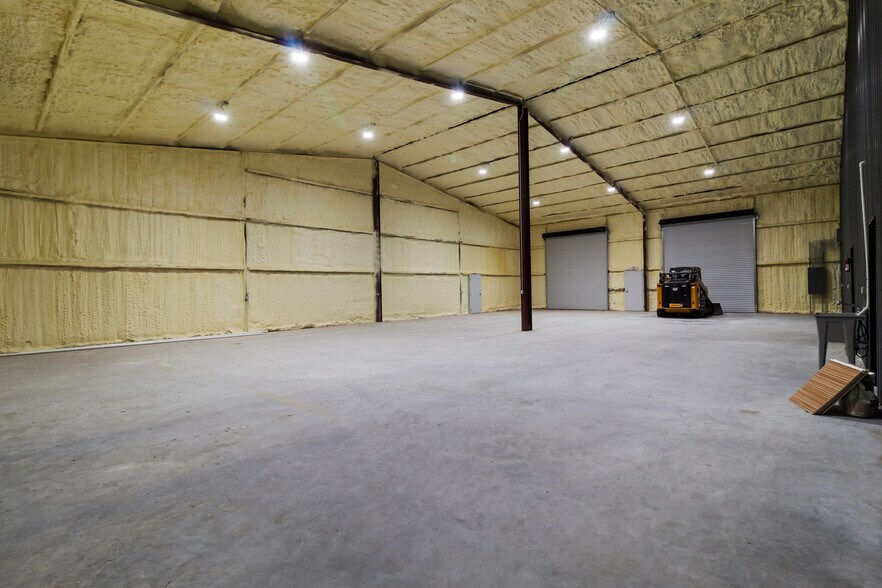 More Photos Of 4084 Gulfstream Dr, Bryan Warehouse For Sale