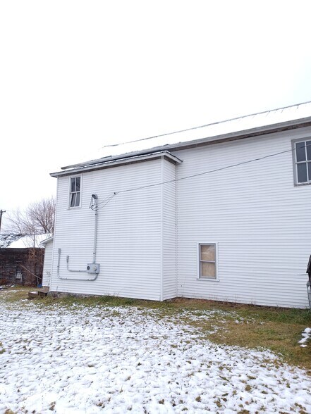 More Photos Of 112 N Michigan St, Montgomery General Retail For Sale