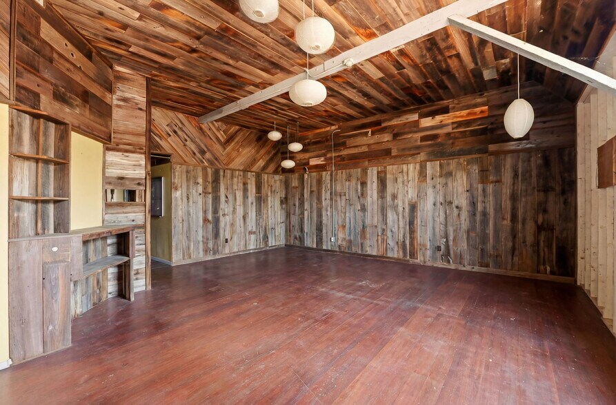 More Photos Of 80 Race St, San Jose Storefront Retail Residential For Sale