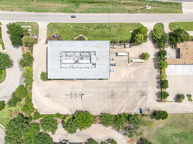 More Photos Of 450 E John Carpenter Fwy, Irving Office For Lease