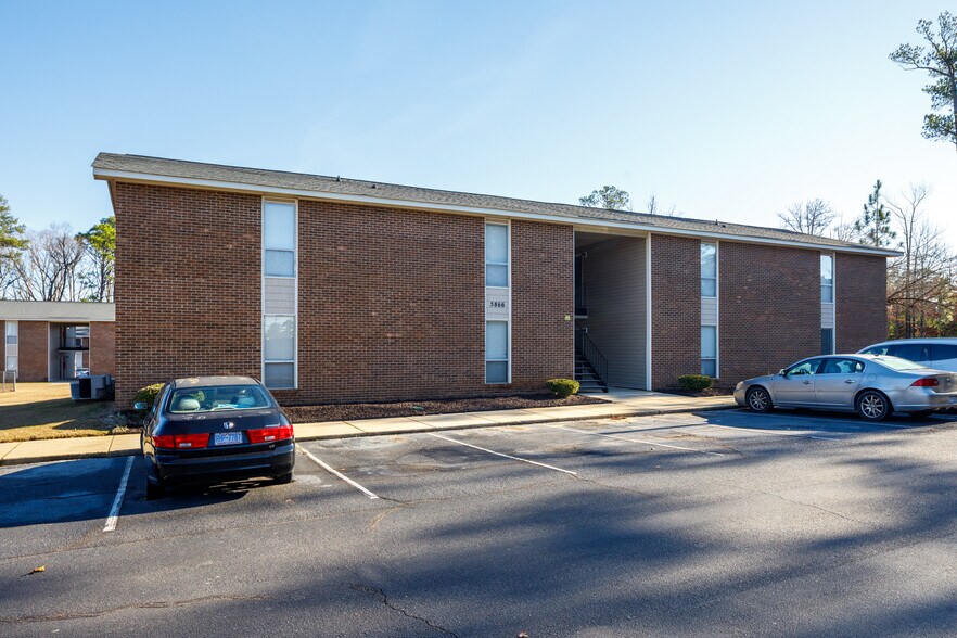 Primary Photo Of 5870 Century Oaks Dr, Fayetteville Apartments For Sale