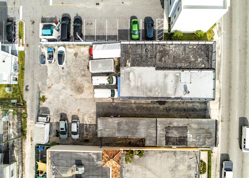 More Photos Of 2250 W Palm Ave, Hialeah Office For Sale