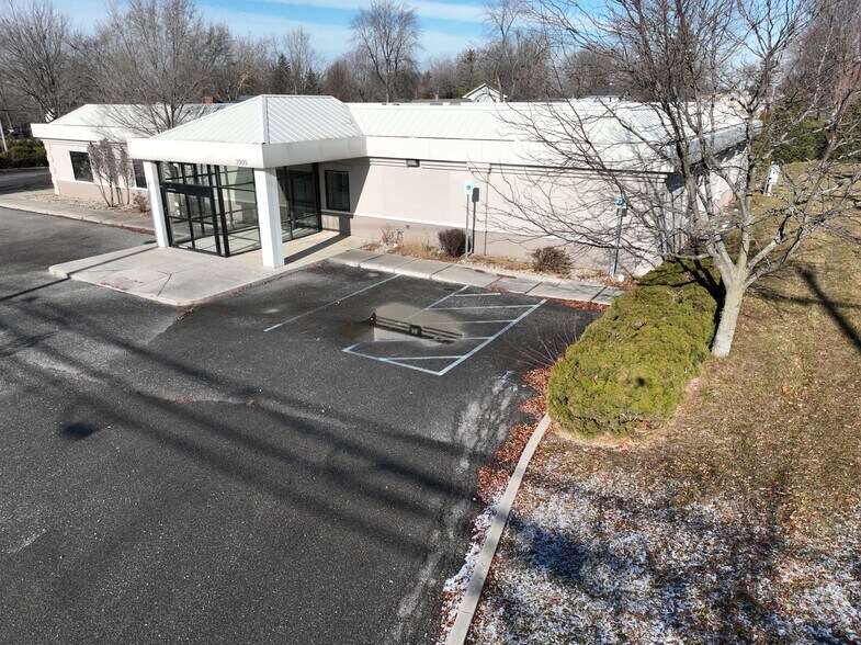 More Photos Of 3909 Lake Ave, Fort Wayne Medical For Lease