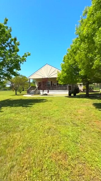 More Photos Of 2301 NE Loop 567, Granbury Land For Sale