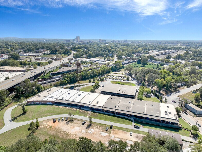 More Photos Of 1320 Hampton Avenue Ext, Greenville Unknown For Lease