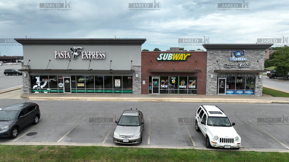 More Photos Of 303-321 E Battlefield St, Springfield Unknown For Lease