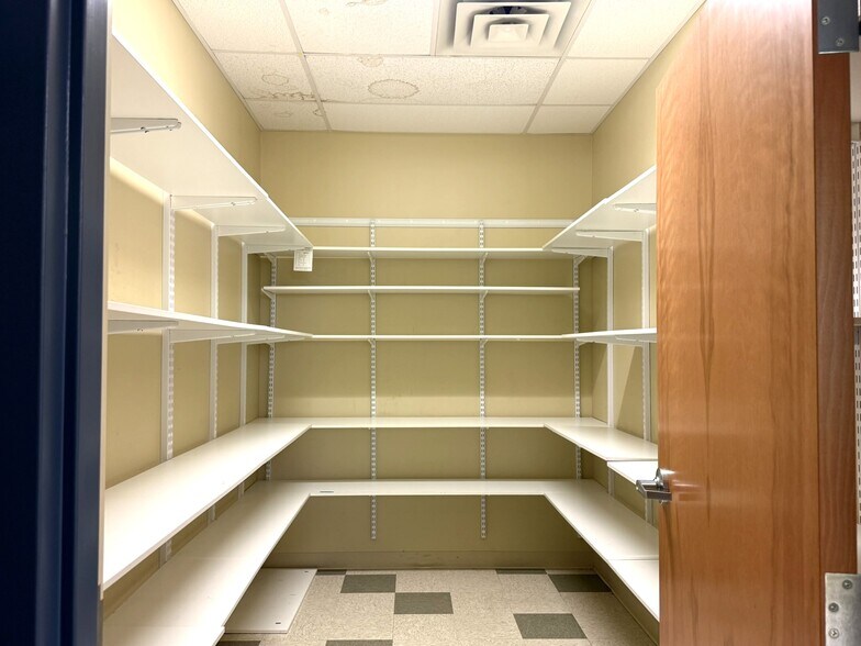 More Photos Of 300 Old Forge Ln, Kennett Square Medical For Lease