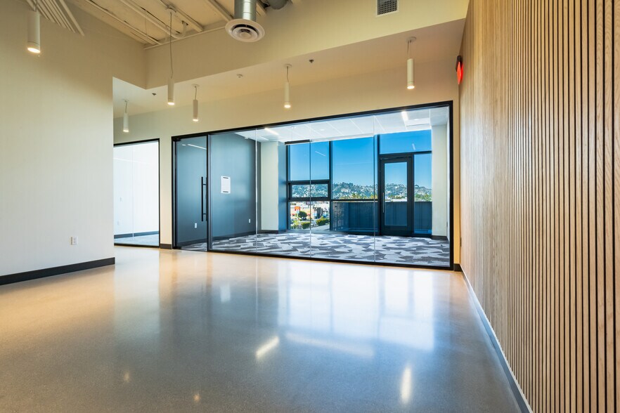 More Photos Of 110 S Fairfax Ave, Los Angeles Office For Lease