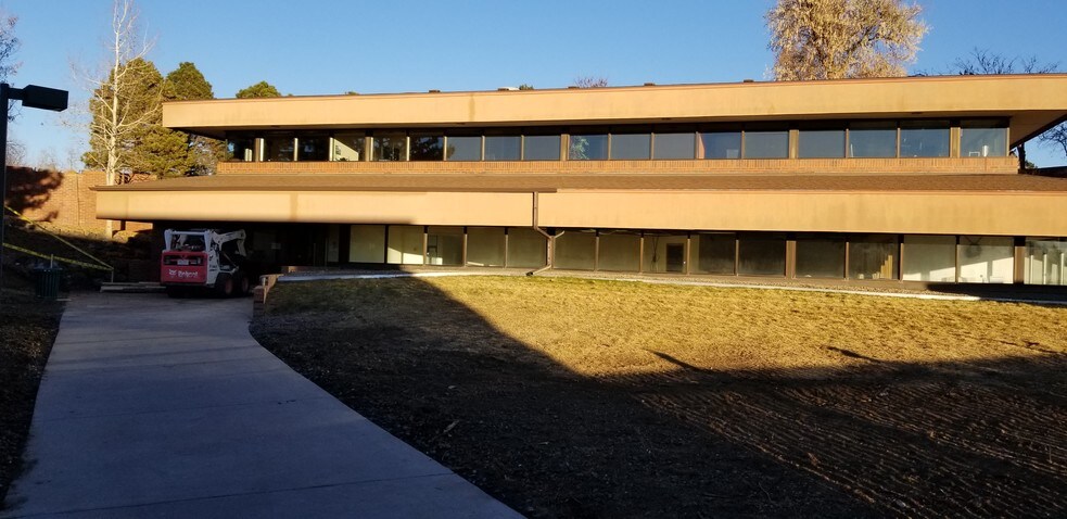 More Photos Of 9000 E Chenango Ave, Greenwood Village Office For Lease
