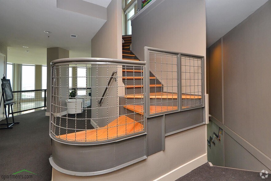 More Photos Of 100 N Santa Rosa St, San Antonio Apartments For Lease