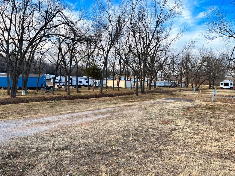 More Photos Of 571 S Main St, Luther Trailer Camper Park For Sale
