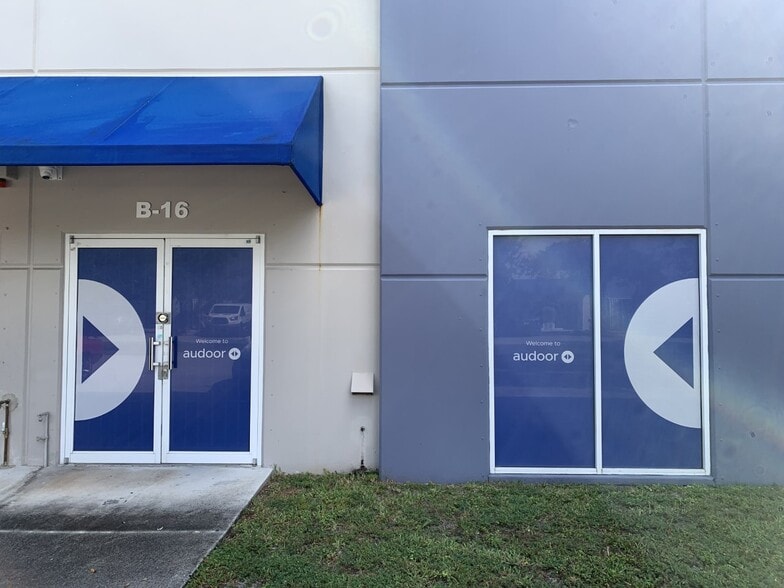 More Photos Of 4960 NW 165th St, Miami Warehouse For Sale