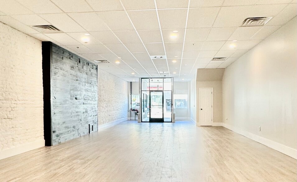 Primary Photo Of 1143 E Main St, Radford Flex For Lease