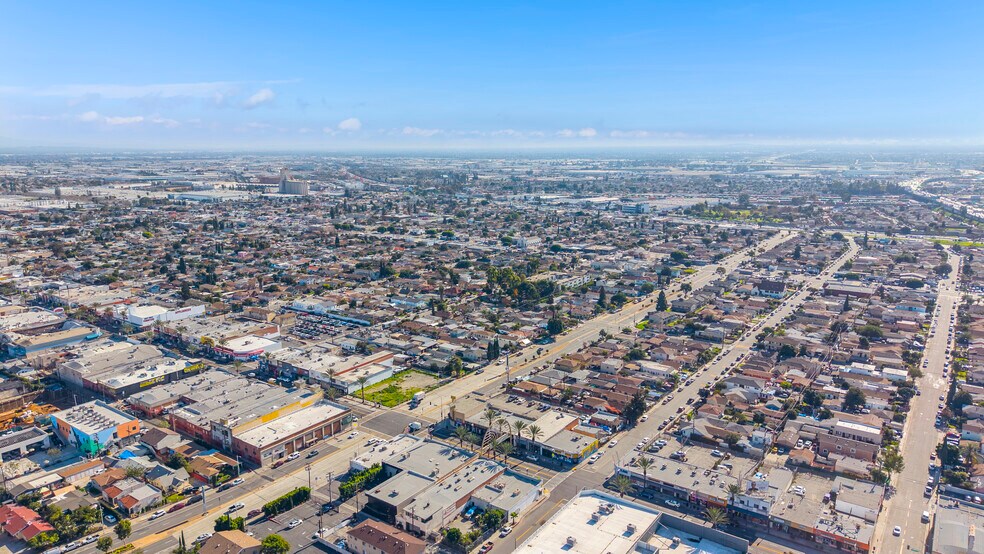 More Photos Of 4630 Whittier Blvd, Los Angeles General Retail For Sale