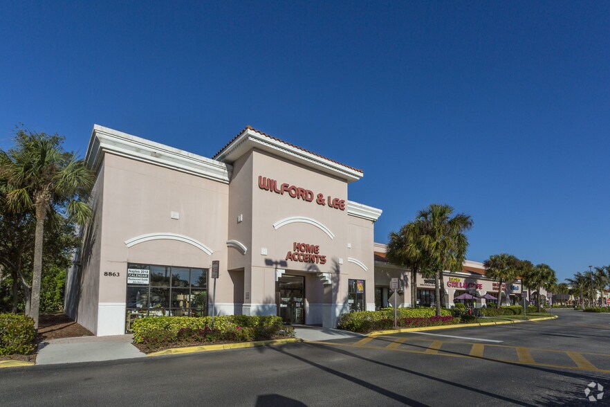 More Photos Of 8787-8811 Tamiami Trl N, Naples Storefront For Lease