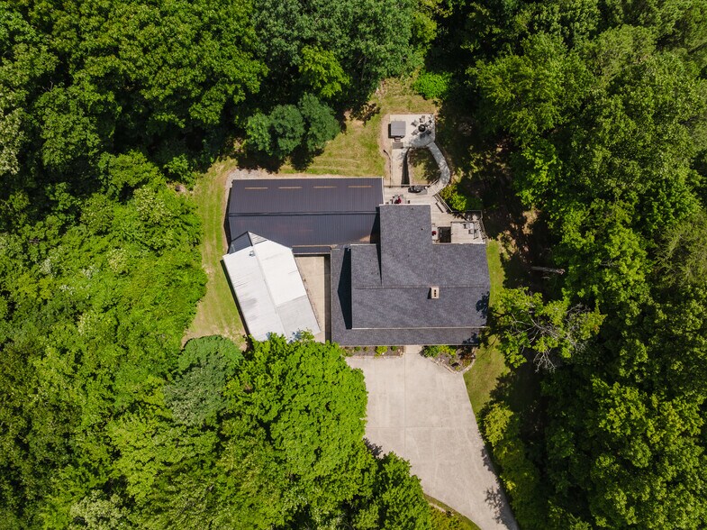 More Photos Of 23095 Buena Vista Rd, Rockbridge Apartments For Sale