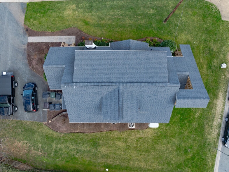 More Photos Of 18200 Hillcrest Ave, Olney Office For Sale