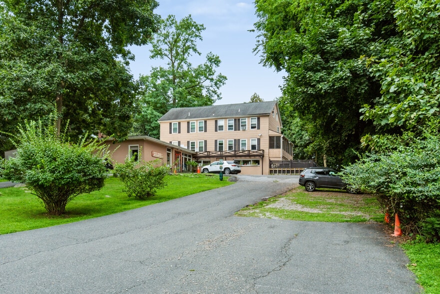 Primary Photo Of 1621 Harrison Ave, Mamaroneck Storefront Retail Residential For Sale
