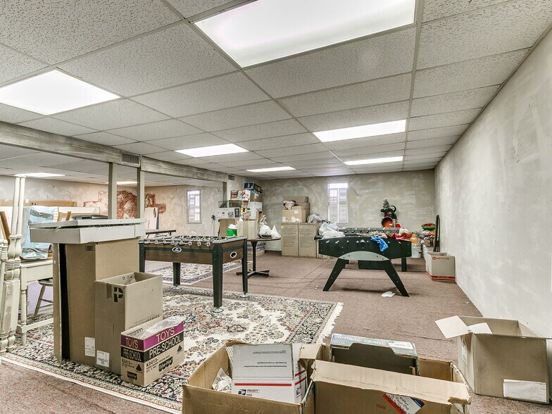 More Photos Of 809 SW 4th St, Moore Religious Facility For Sale