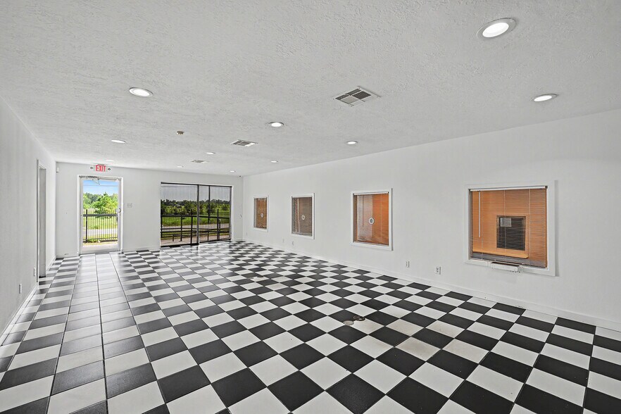 More Photos Of 4201 Langley Rd, Houston Warehouse For Lease
