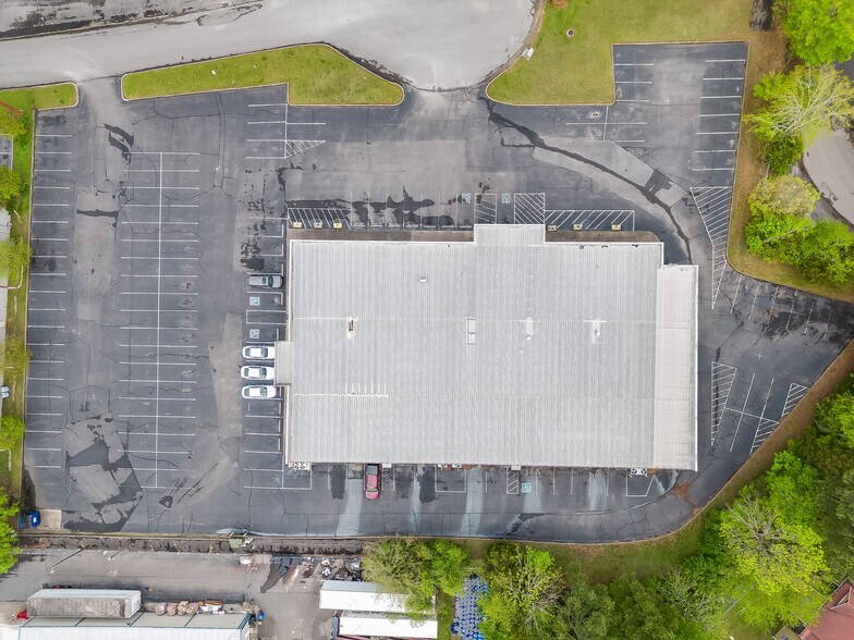 More Photos Of 950 Starvue Dr NW, Cleveland Office For Sale