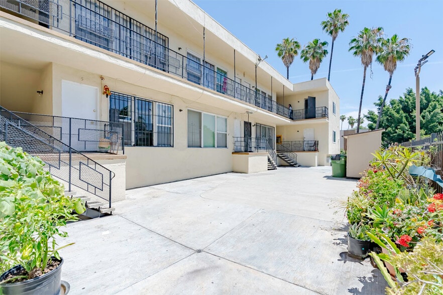 Primary Photo Of 741 S Hobart Blvd, Los Angeles Apartments For Sale