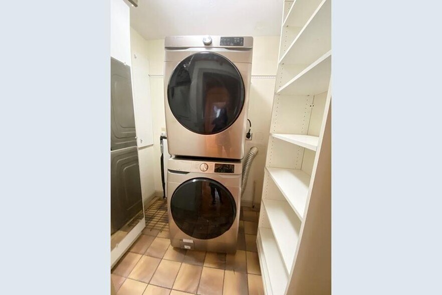 More Photos Of 1002 Beacon St, Brookline Storefront Retail Residential For Sale