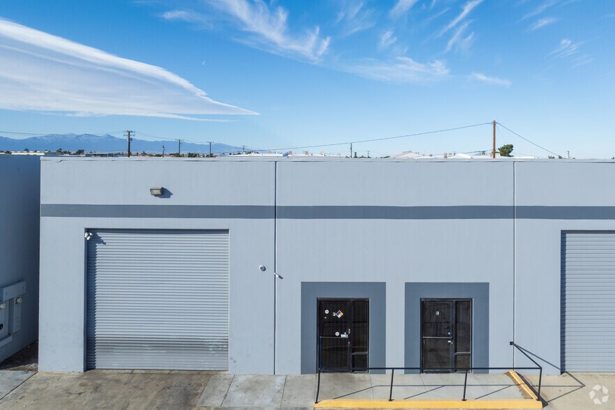 More Photos Of 17615 Alder St, Hesperia Warehouse For Lease