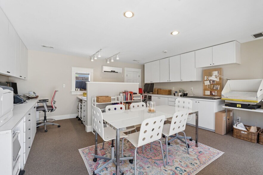 More Photos Of 4112 Swiss Ave, Dallas Office For Sale