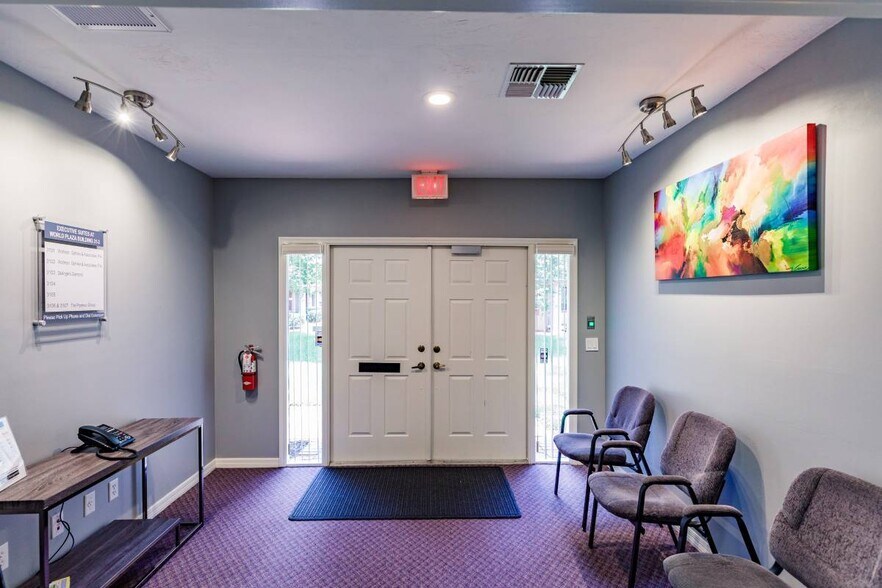 More Photos Of 12557 New Brittany Blvd, Fort Myers Medical For Lease