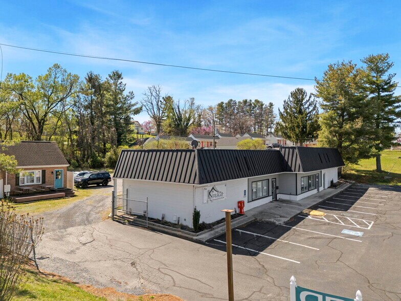 More Photos Of 2503 Jefferson Hwy, Waynesboro Freestanding For Lease