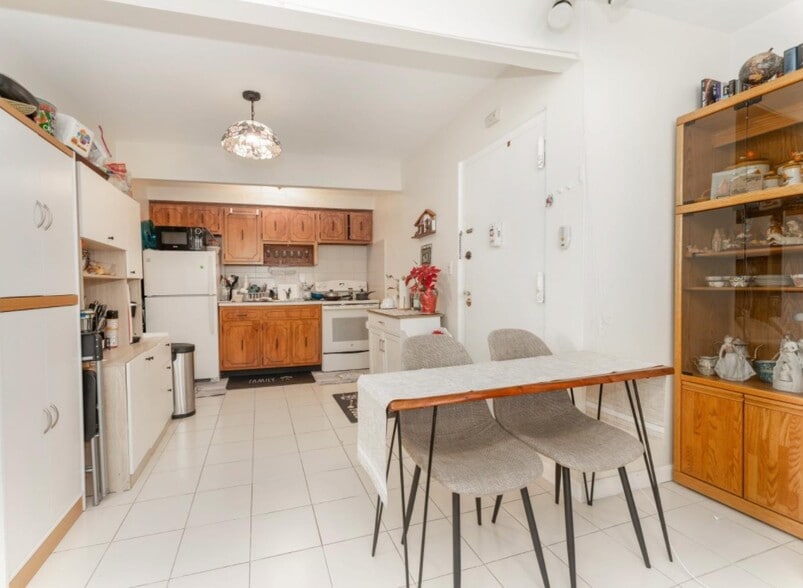More Photos Of 7962 68th Ave, Middle Village Apartments For Sale