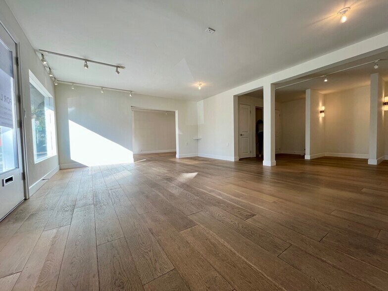 More Photos Of 208 Monterey Ave, Capitola Storefront For Lease