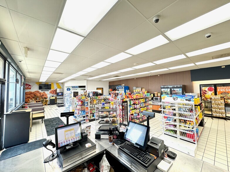 More Photos Of 2490 N Main St, Sheridan Convenience Store For Sale