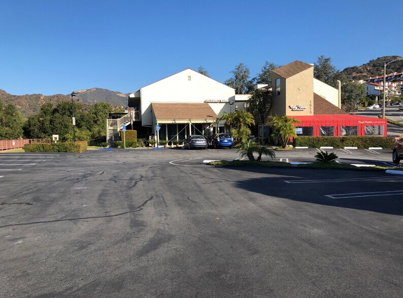 More Photos Of 1515 Palisades Dr, Pacific Palisades Storefront Retail Office For Lease