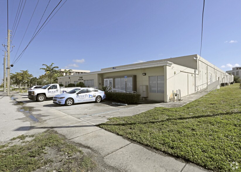More Photos Of 17401 NW 2nd Ave, Miami Warehouse For Lease