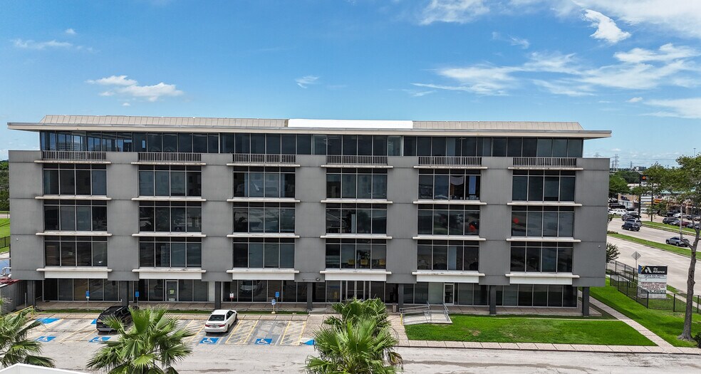 More Photos Of 6420 Hillcroft Ave, Houston Office Residential For Sale