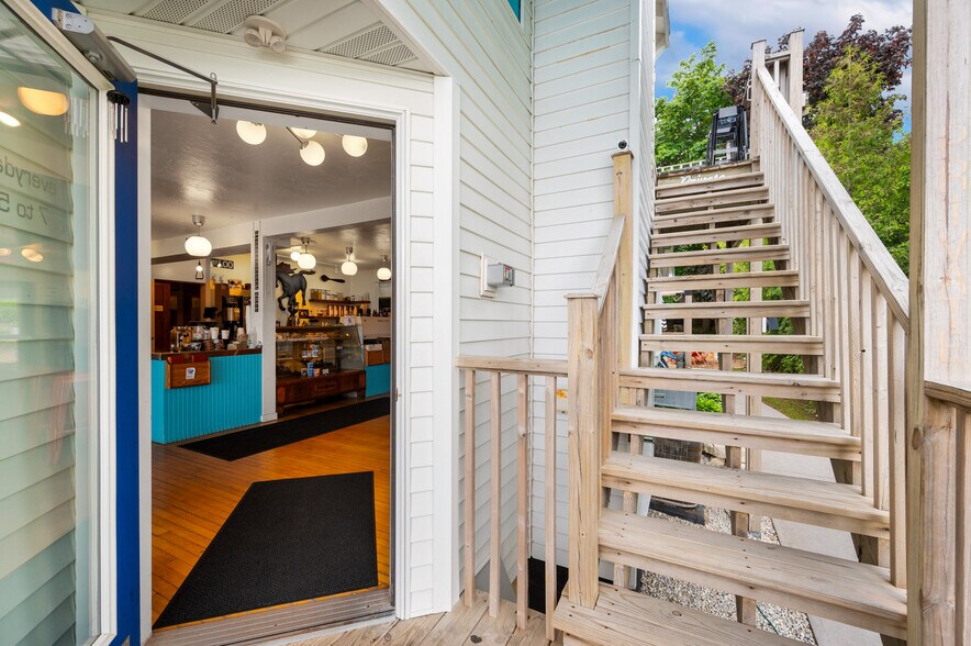 More Photos Of 4113 Main St, Fish Creek Storefront Retail Residential For Sale