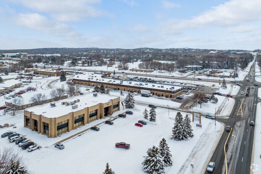 More Photos Of 2121 Cliff Dr, Eagan Medical For Lease