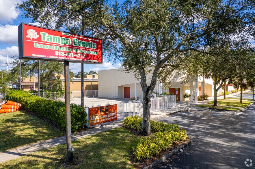 More Photos Of 13507 N Nebraska Ave, Tampa Restaurant For Lease