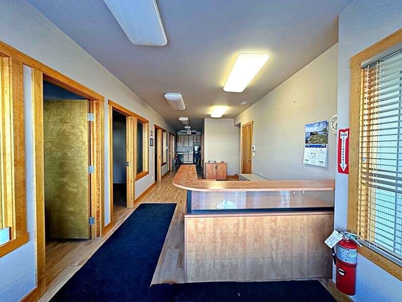 More Photos Of 380 Mackenzie Blvd, Fort McMurray Warehouse For Sale