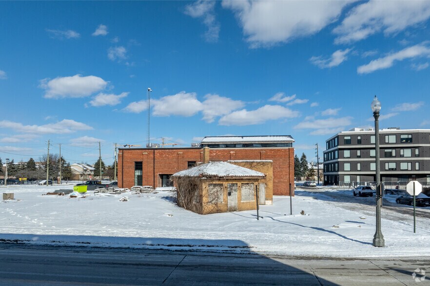 More Photos Of 3100 Brush St, Detroit Light Distribution For Sale