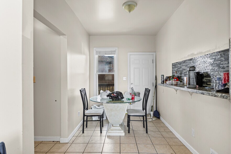 More Photos Of 13660 Ohio St, Detroit Apartments For Sale