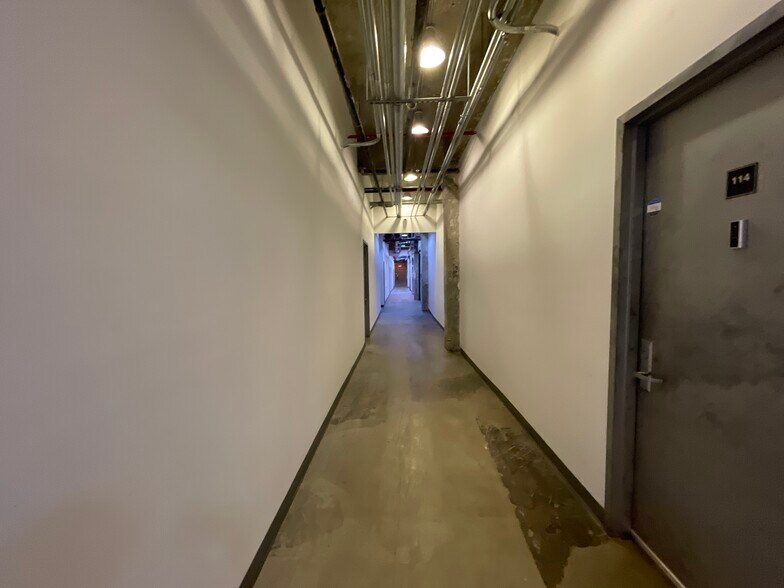 More Photos Of 55 Meadow St, Brooklyn Manufacturing For Lease