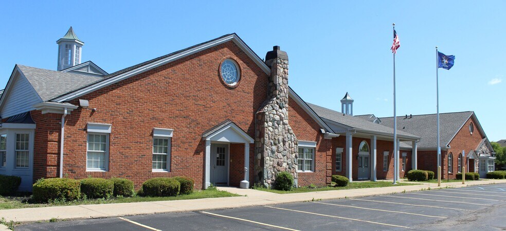 More Photos Of 3777 Eighteen Mile Rd, Sterling Heights Office For Sale