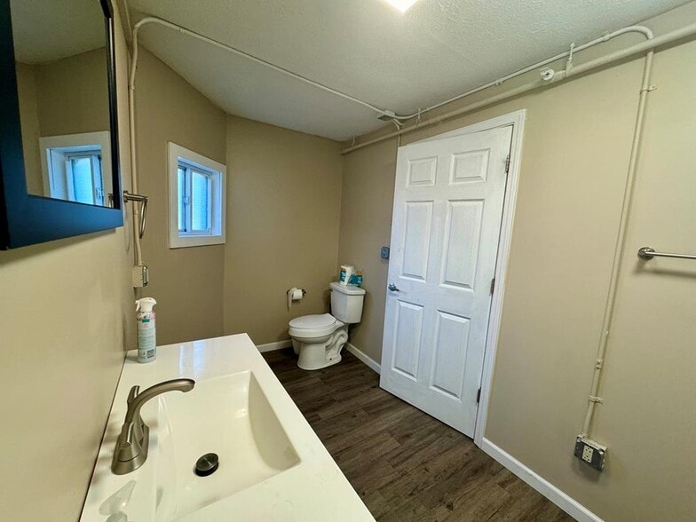 More Photos Of 715 N Kanawha St, Beckley Freestanding For Lease