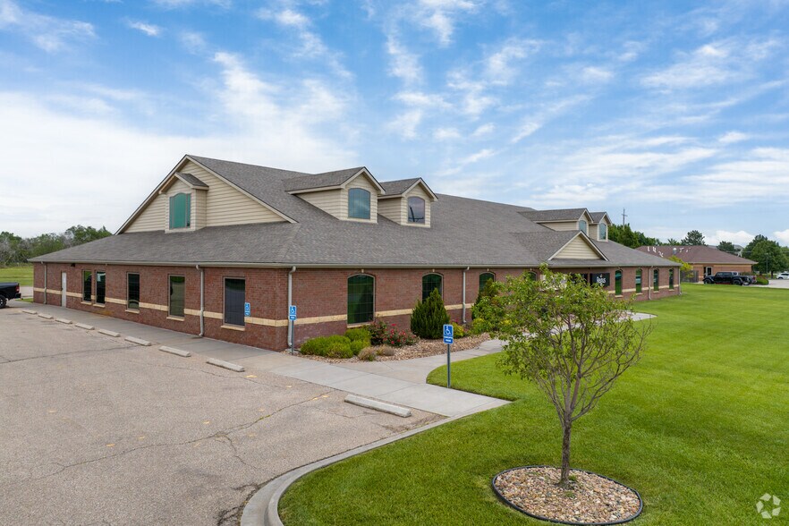 Primary Photo Of 1632 E 23rd Ave, Hutchinson Office For Lease